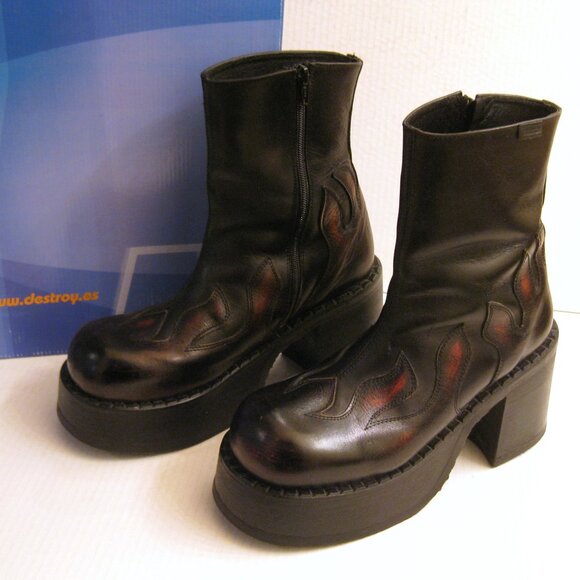 4266 Flame Platform Boot W11/M9/EU42 - Picture 1 of 9